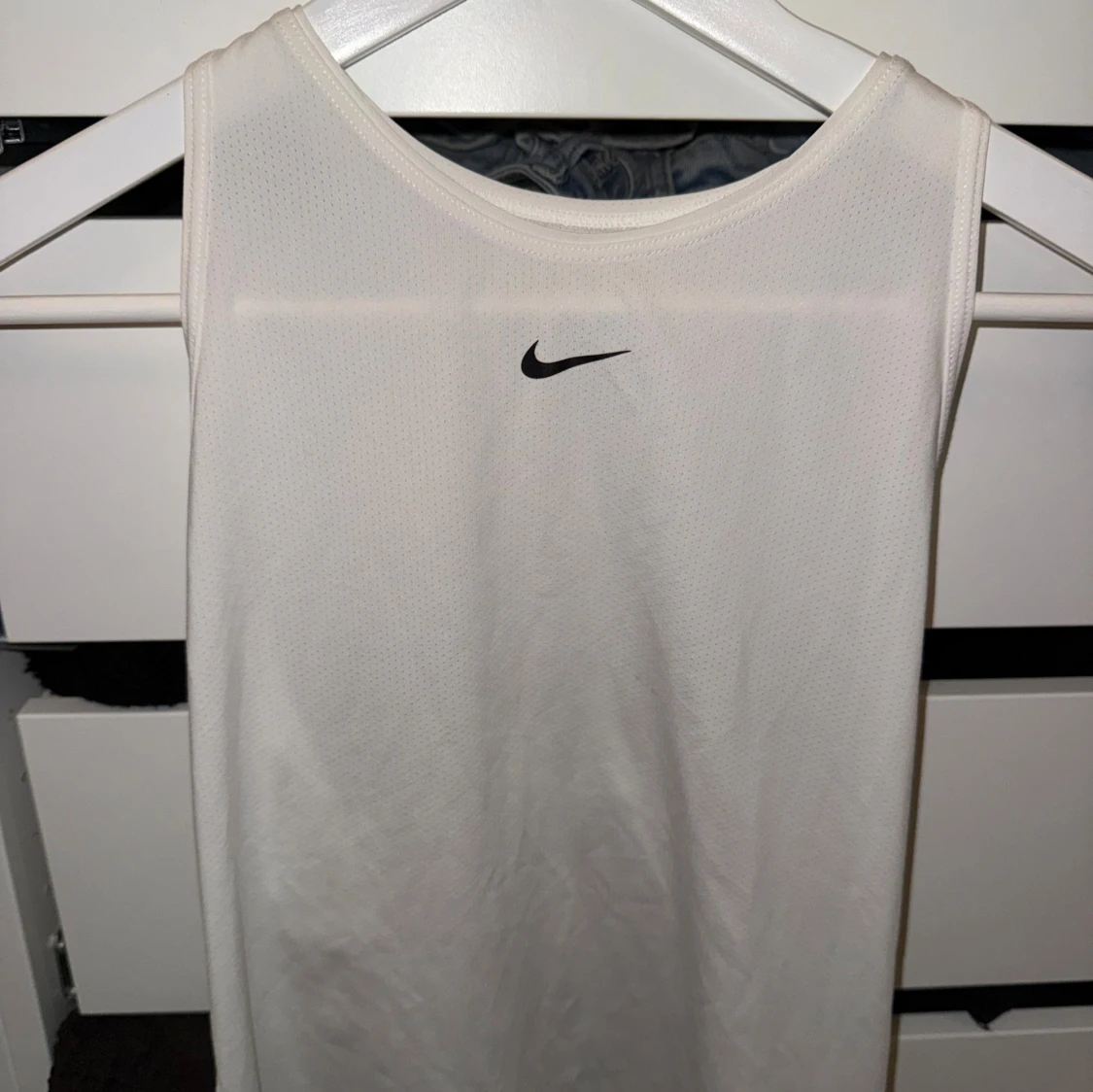 Vit Nike topp