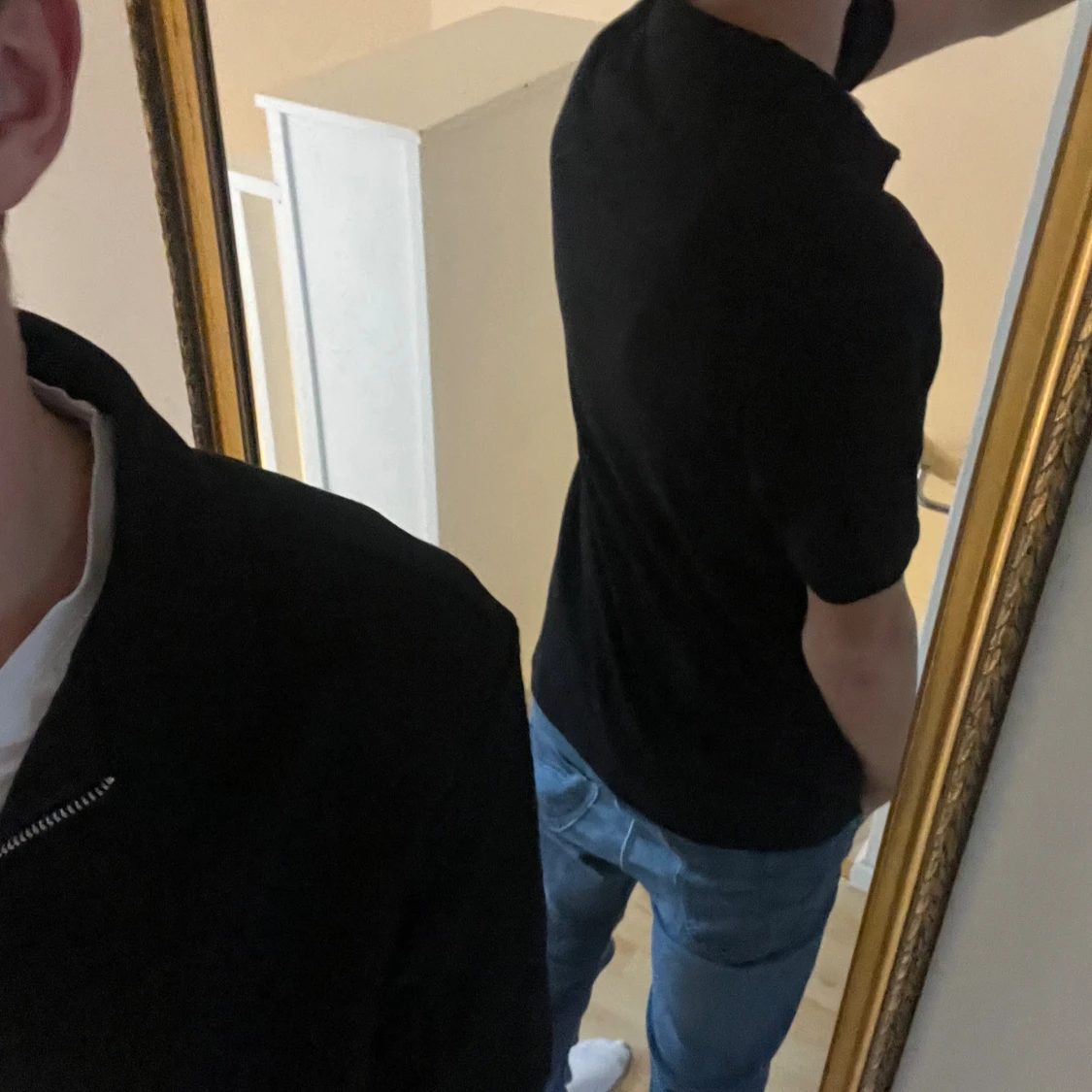 Svart pikétröja med dragkedja  - 1