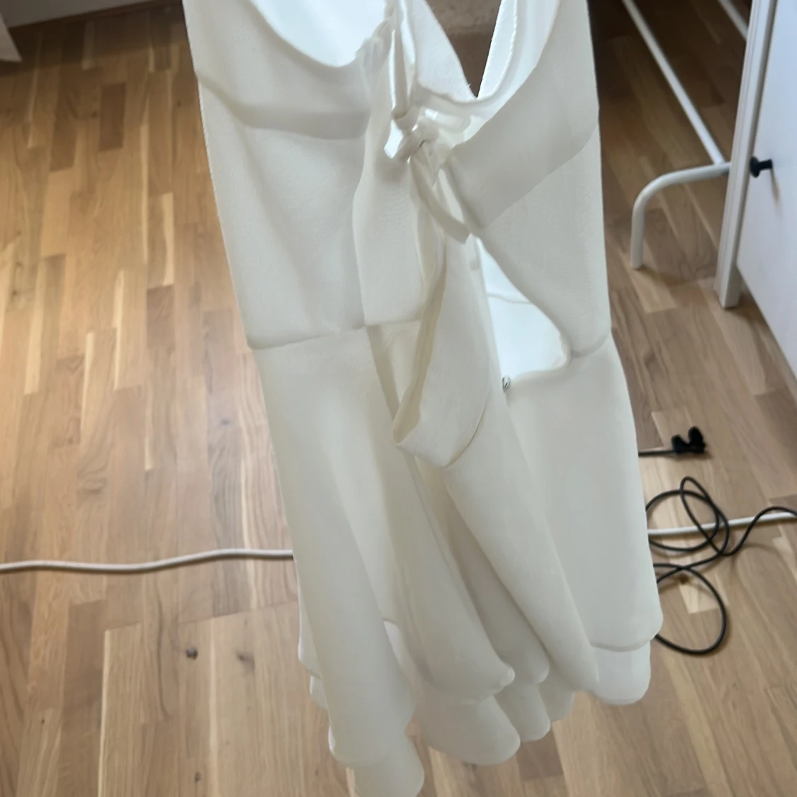 Vit omlottklänning från SHEIN XS - 1