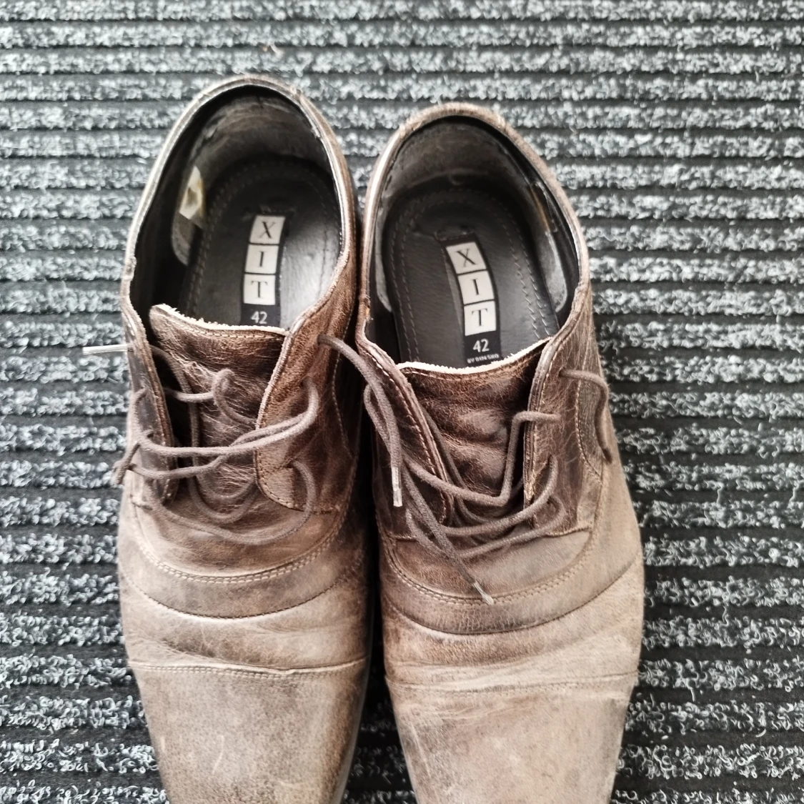 Bruna skinnskor från XIT, storlek 42