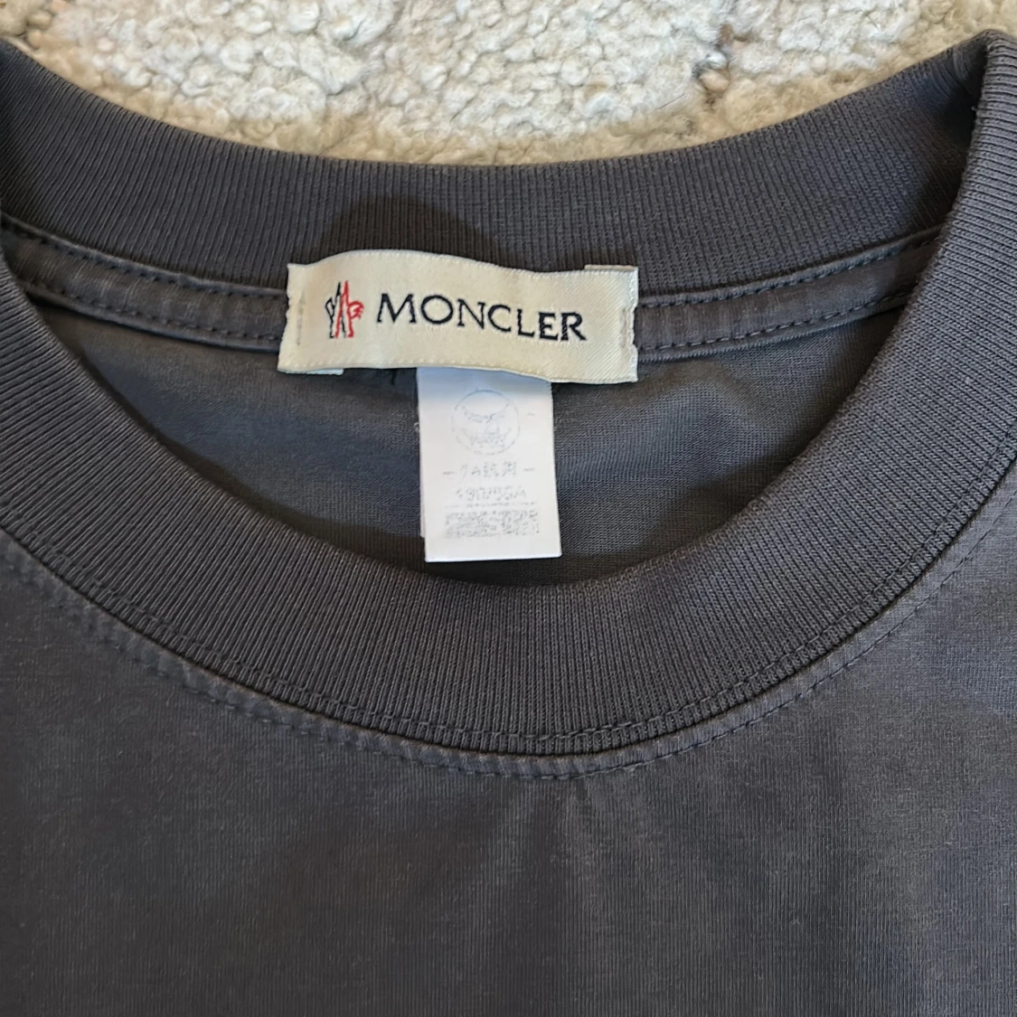 Mörkgrå Moncler t-shirt  - 2