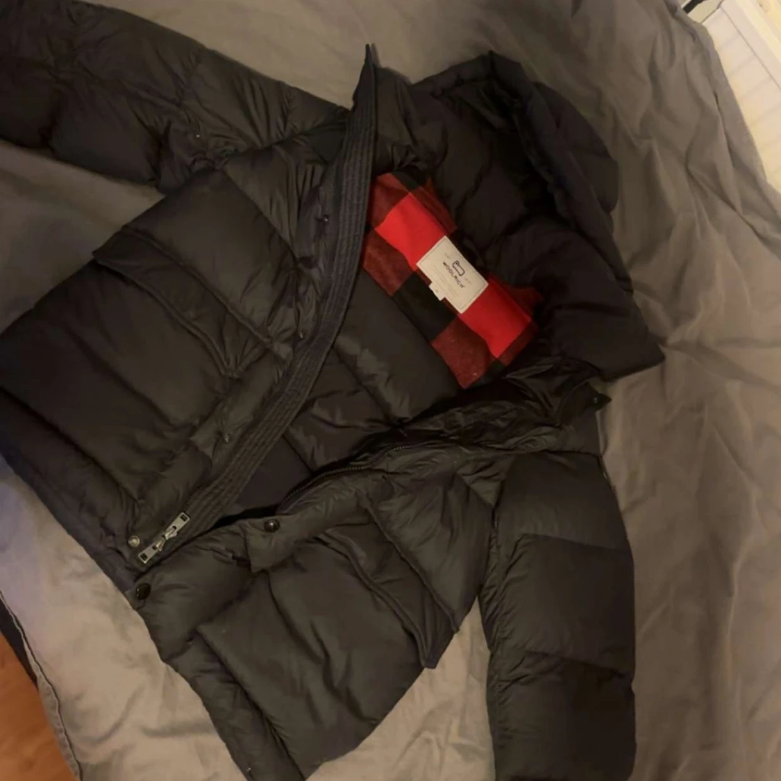 Svart pufferjacka från Woolrich M