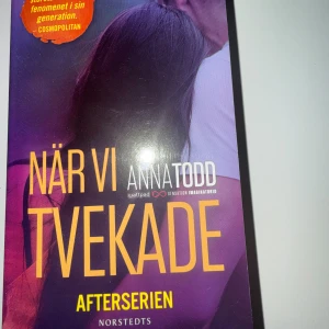 När vi tvekade (after we collided) - Andra boken ur Afterserien av Anna Todd, perfekt för dig som gillar starka känslor, relationer och dramatiska vändningar. Boken är på svenska. 