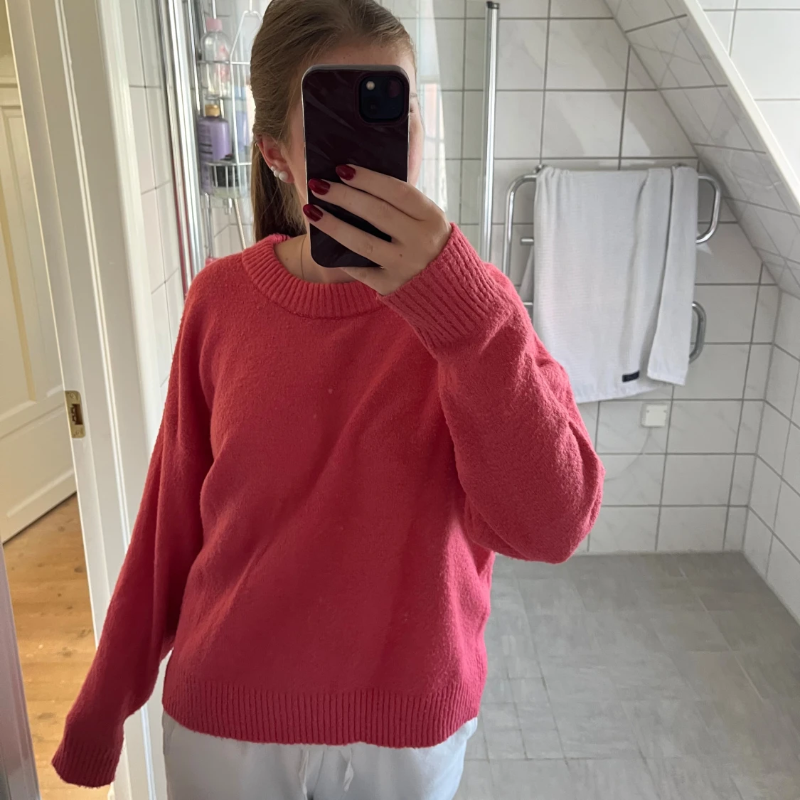 Rosa stickad tröja med rund hals - 1