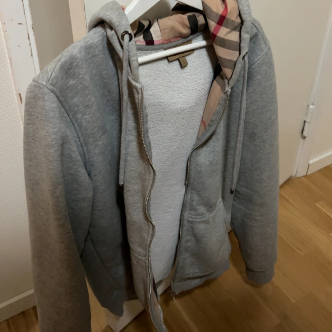 Trendig Burberry zip kofta grå - 1