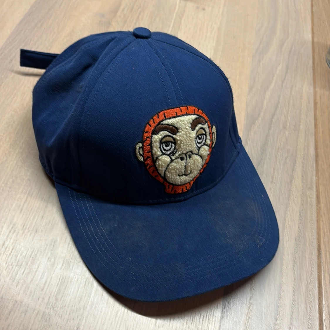 Mini Rodini Blå keps med broderad apa