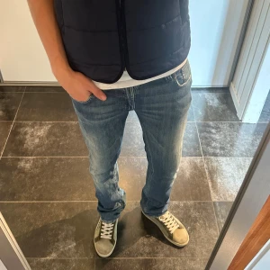 Nudie Slim Kim W31 L34 - Snygga slim nudie