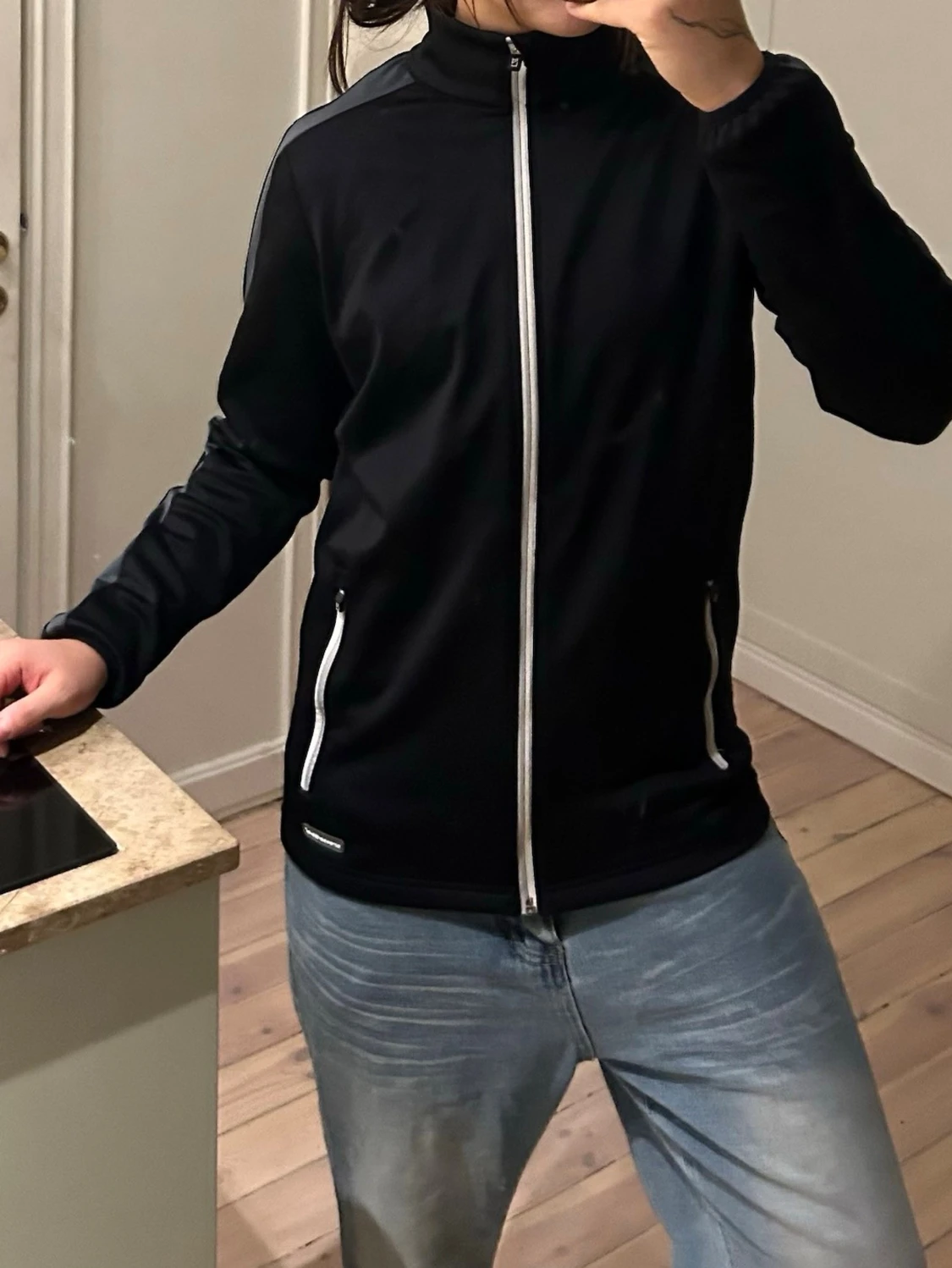 Svart jacka från Cutter & Buck