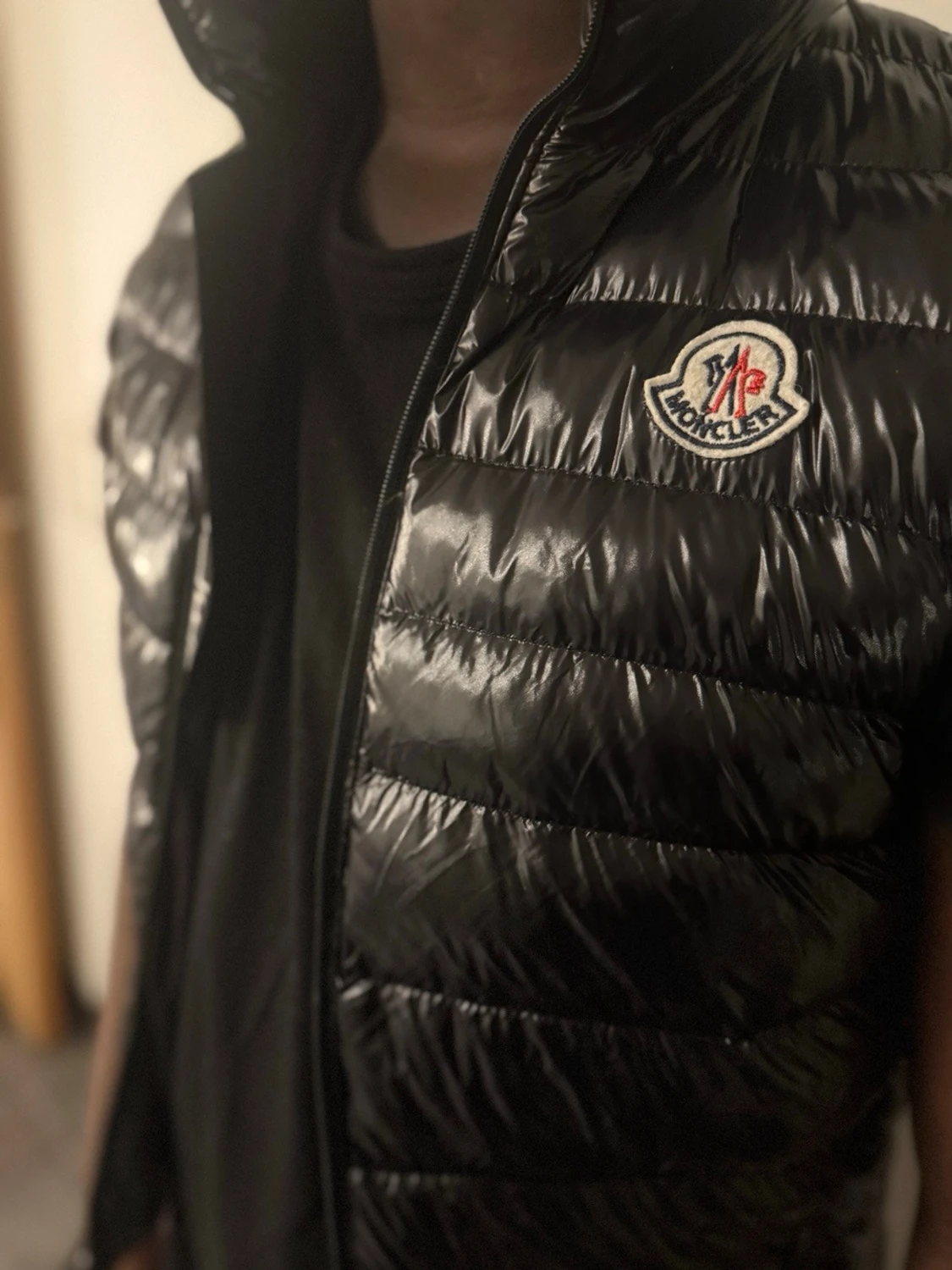 Svart dunväst från Moncler - 1