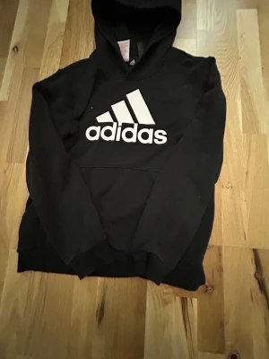 Adidas tröja S - Fin och tjock