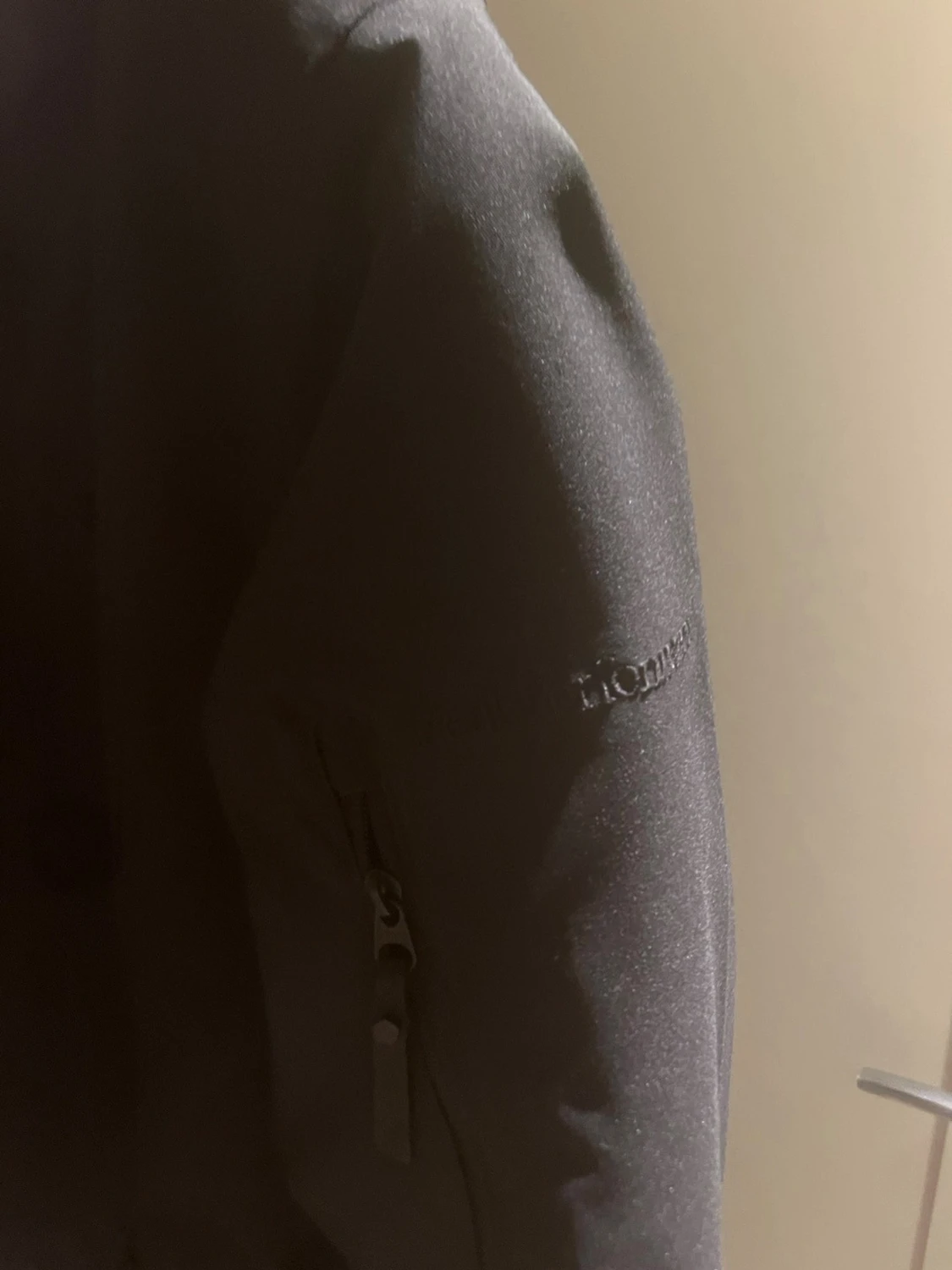 Svart peak performance  skidjacka  - 2