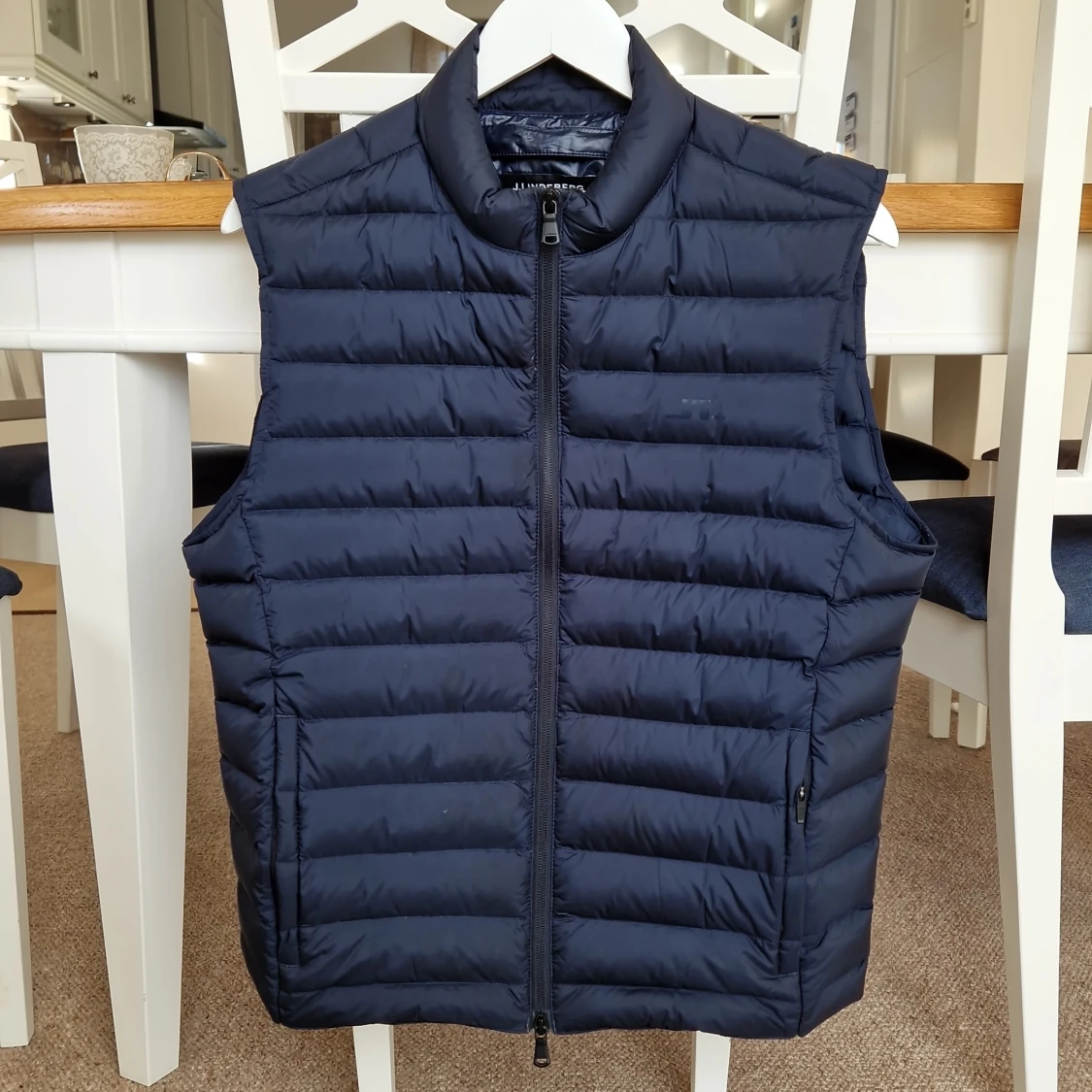 J Lindeberg lättvikts dunväst