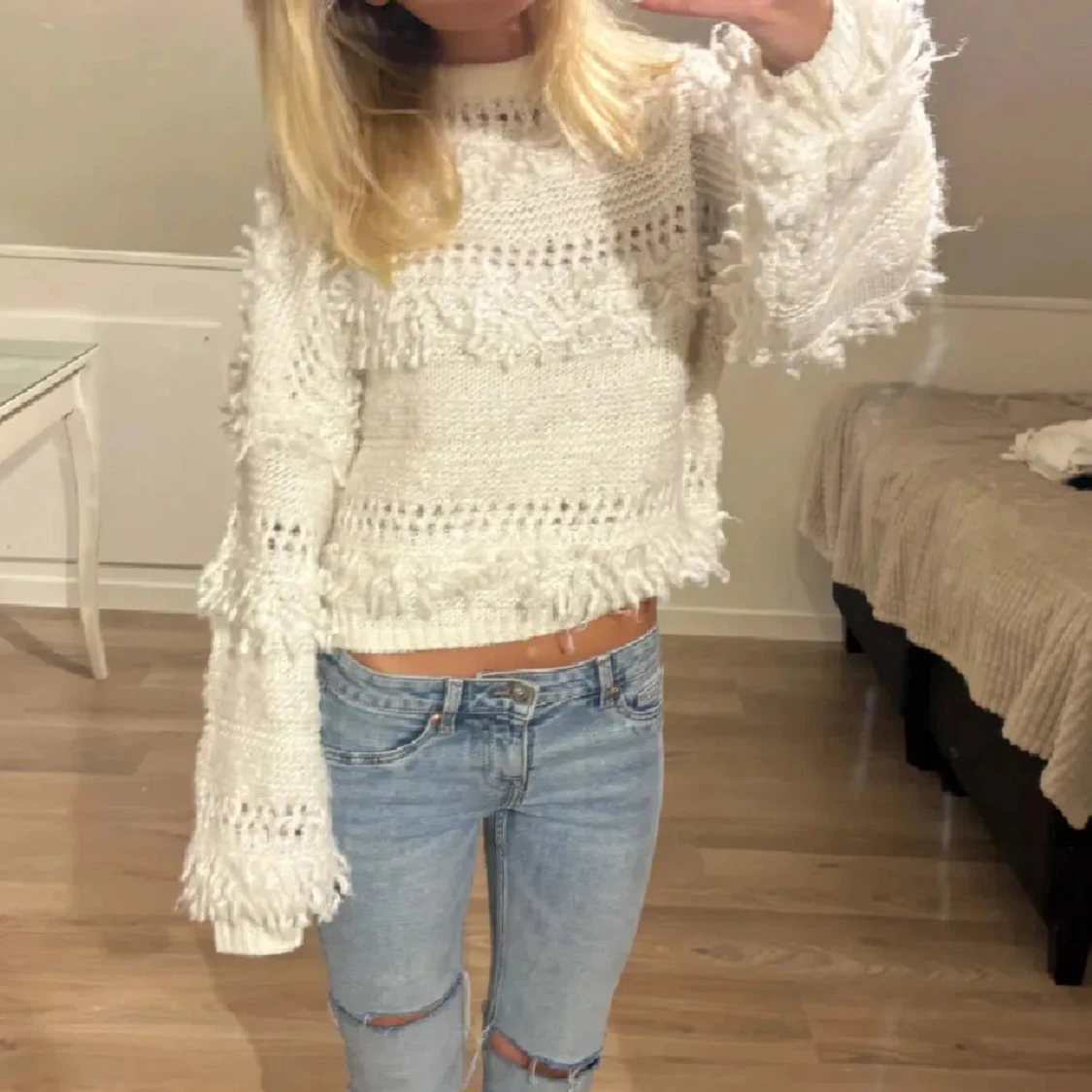 Stickad tröja🤍 - 1