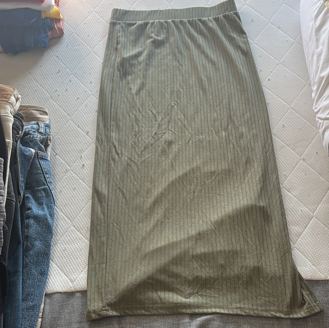 Olivgrön långkjol från Pieces - 1