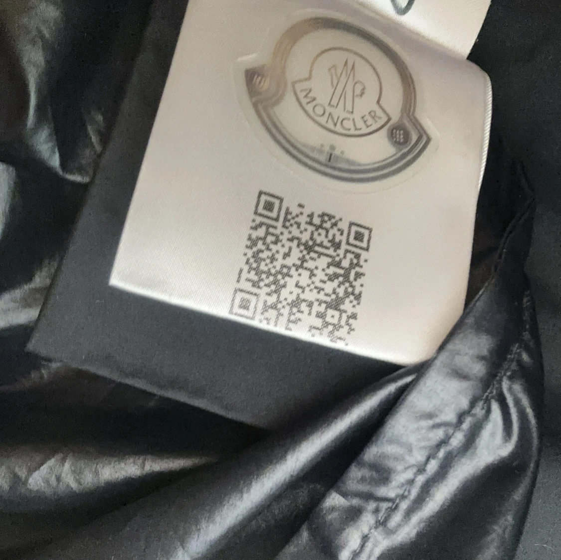 Mörkblå jacka  från Moncler - 2