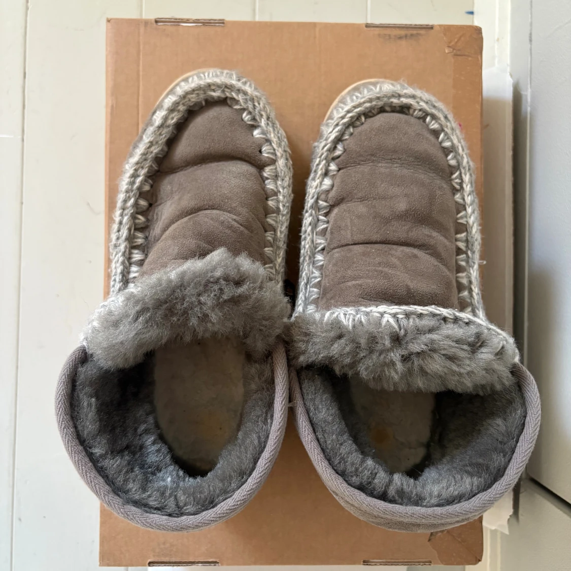 Gråa boots från Mou i mocka - 3