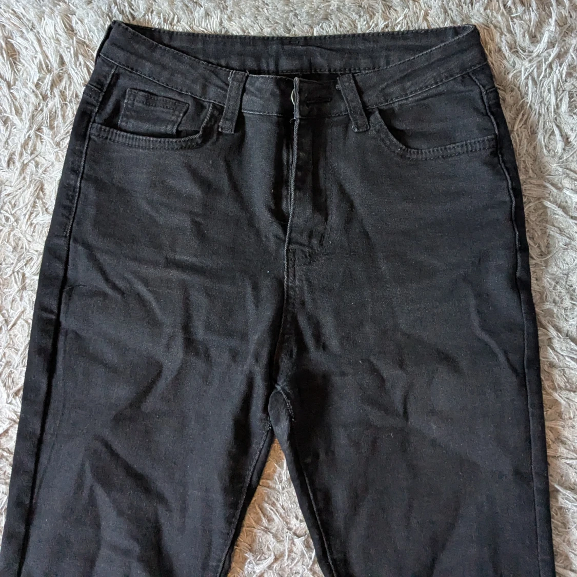 Svarta bootcut jeans - 1