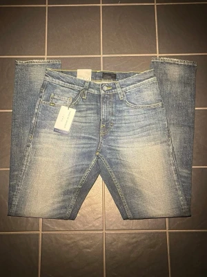 Tiger of Sweden jeans nya - Helt nya tiger of Sweden jeans. Storlek w30 l32. Alla tags kvar