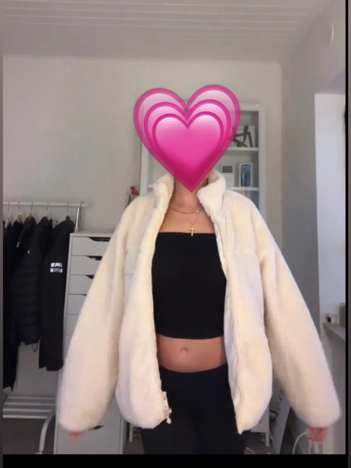 Beige teddyjacka från Pull&Bear