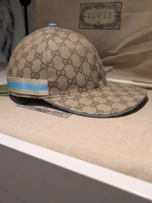 GG keps  - Helt ny gg canvas keps limited edition. Storlek M 58cm. Dustbag samt tags medföljer