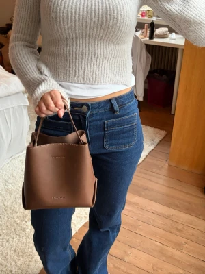 Brun handväska - Snygg brun handväska🥰