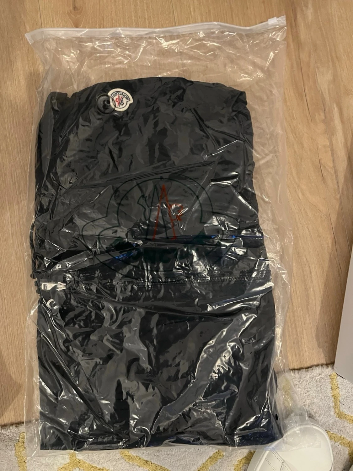 Svart vindjacka från Moncler - 3