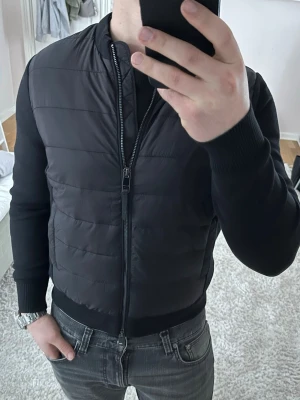 Massimo Dutti cardigan - Massimo Dutti | Mycket bra skick | Size - M | Pris 690 | Hör av dig vid minsta fråga eller fundering📩