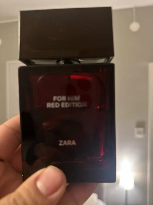 Zara For Him Red Edition EDP 50ml - Upptäck Zara For Him Red Edition –  50% kvar 
