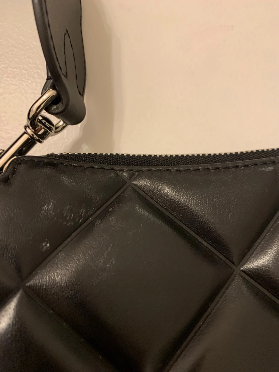 Svart quiltad axelväska från Furla - 5