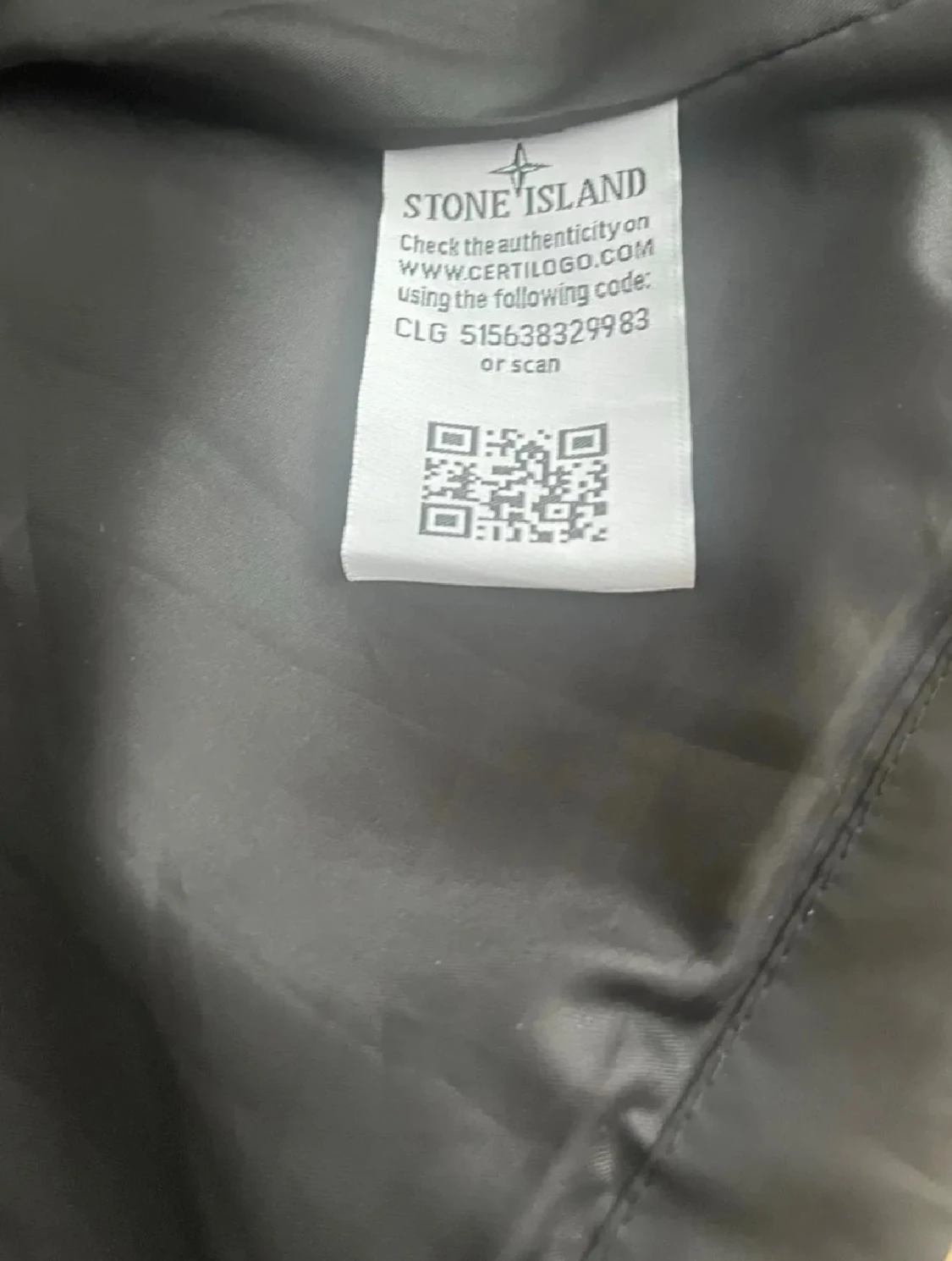 Svart vindjacka från Stone Island - 1
