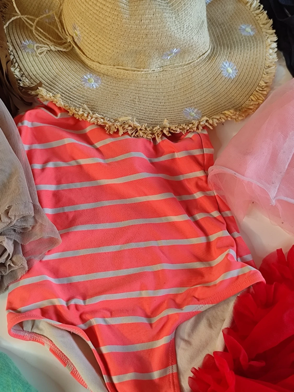 Somrigt klädpaket med shorts och kjol stl 110/116 - 3