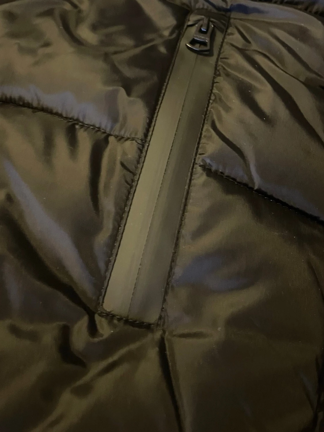 Svart pufferjacka från Burberry - 1