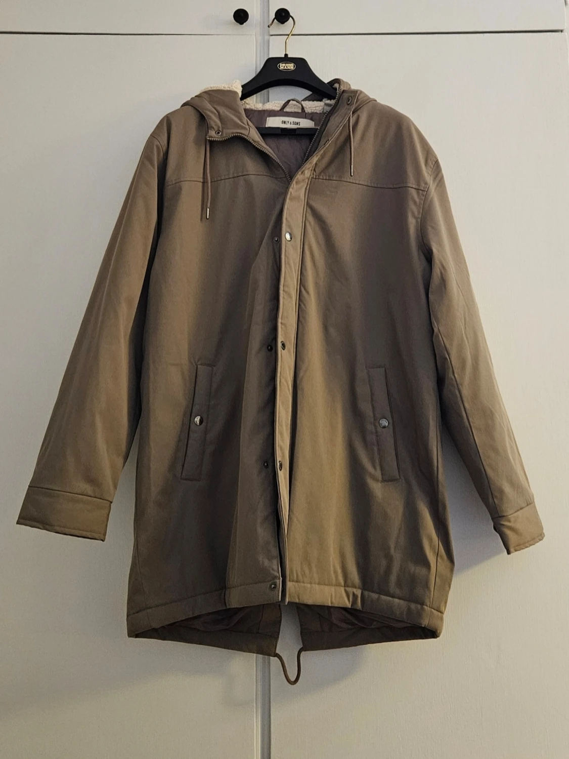 Beige parkasjacka från ONLY & SONS - 1