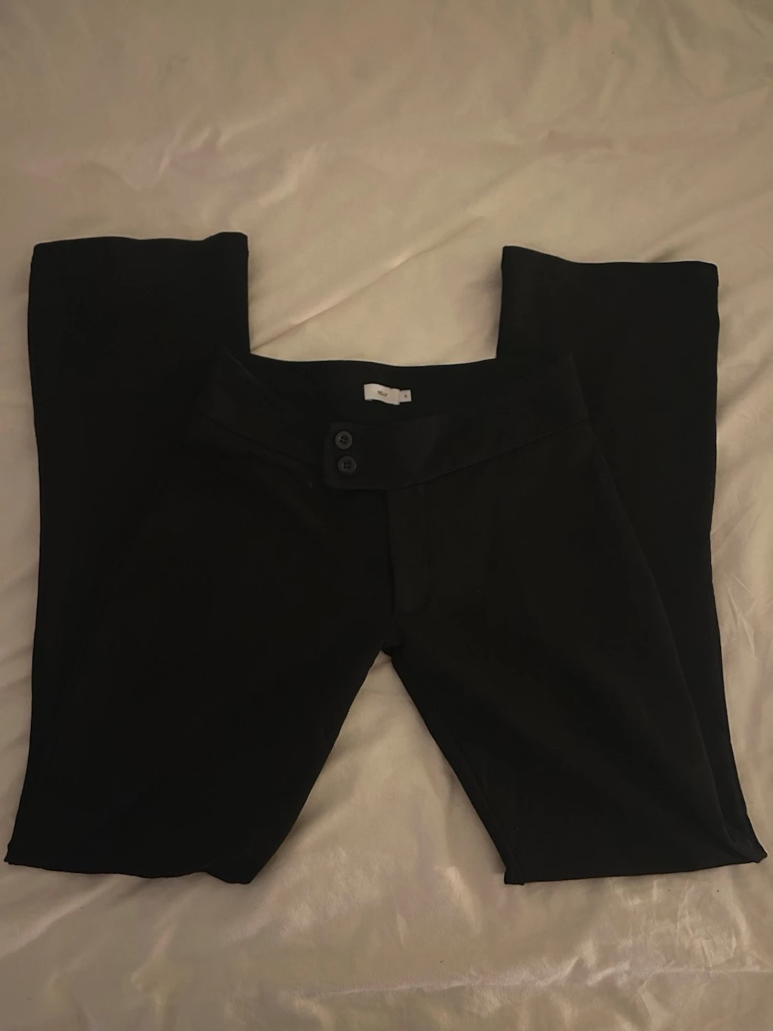 Svarta lågmidjade bootcut kostymbyxor 