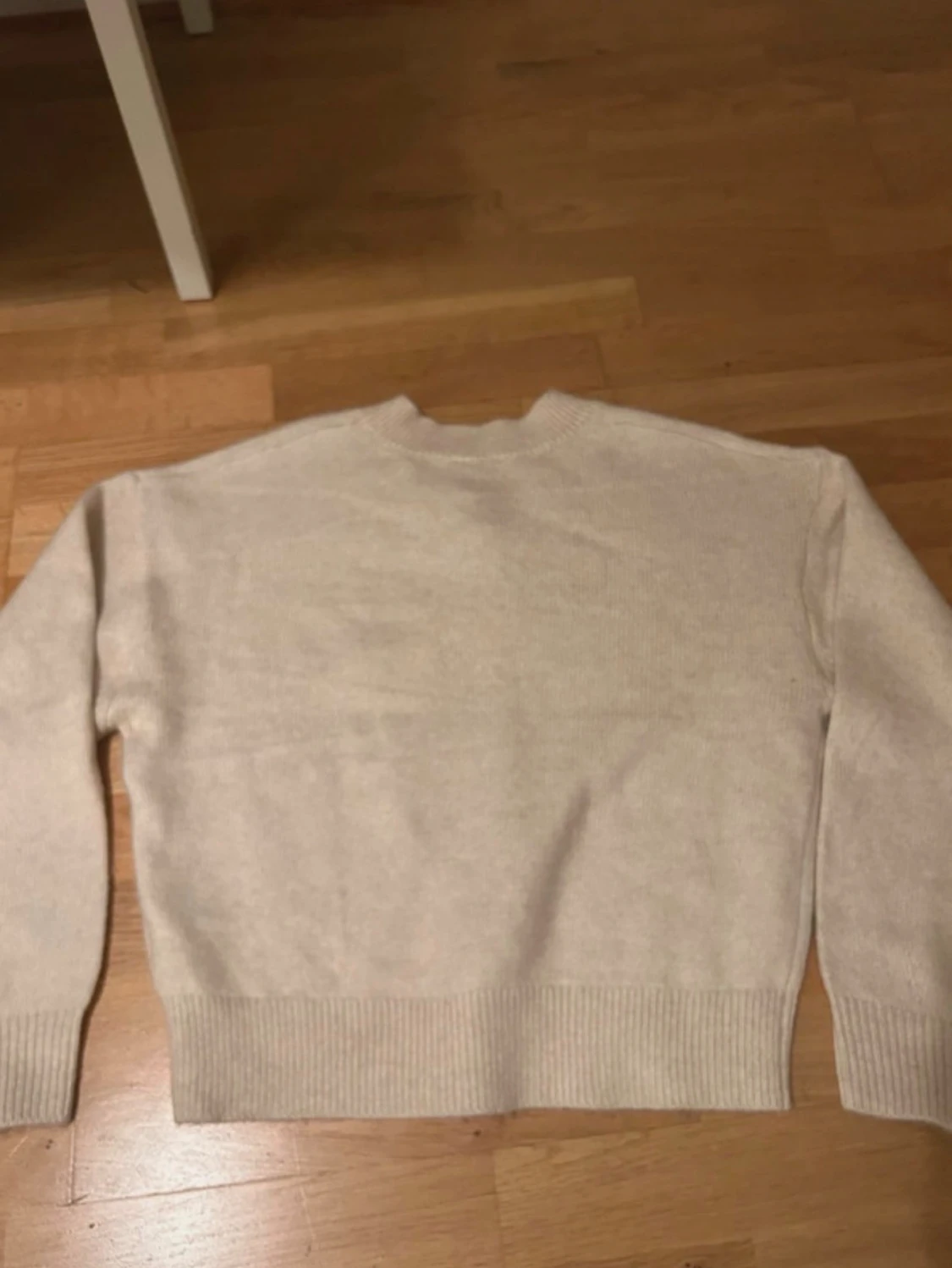 Beige stickad tröja från H&M - 3