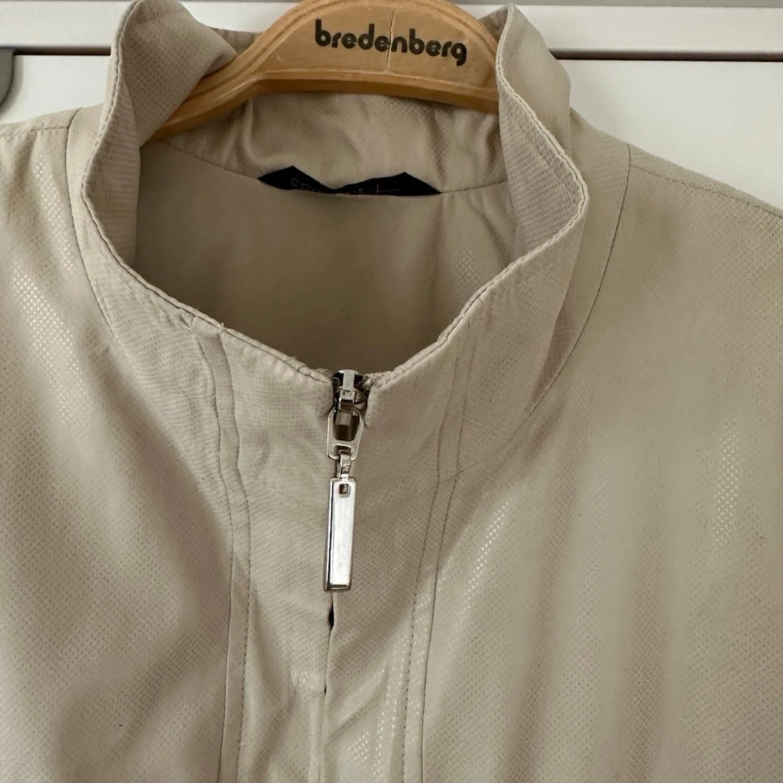 Beige parkajacka med dragkedjor - 6