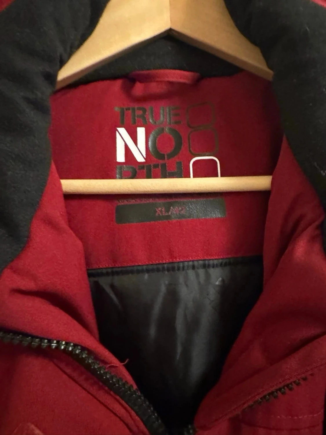 Röd parkas från True North XL - 2