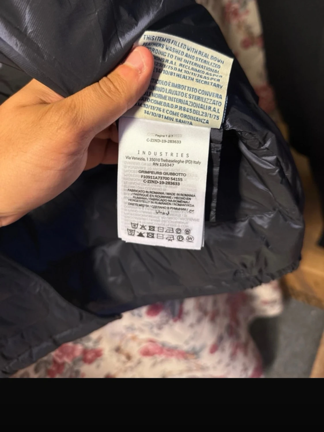 Svart Moncler pufferjacka - 4