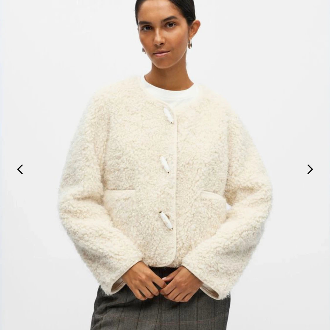 Vit teddyjacka från Object