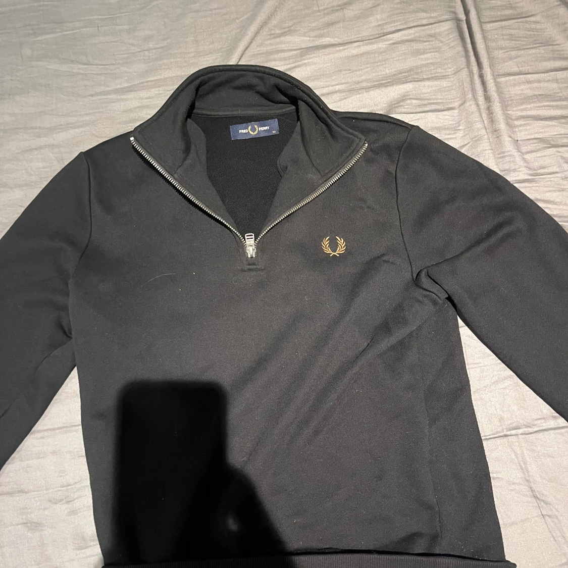 Svart half zip tröja från Fred Perry - 1