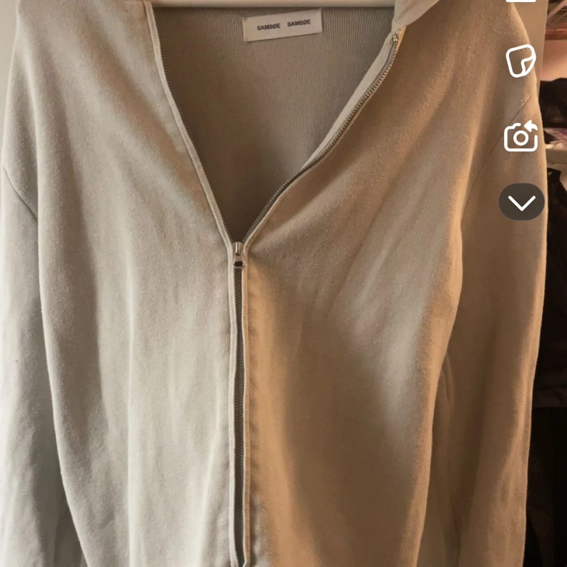 Beige hoodie med dragkedja från Samsøe Samsøe - 1