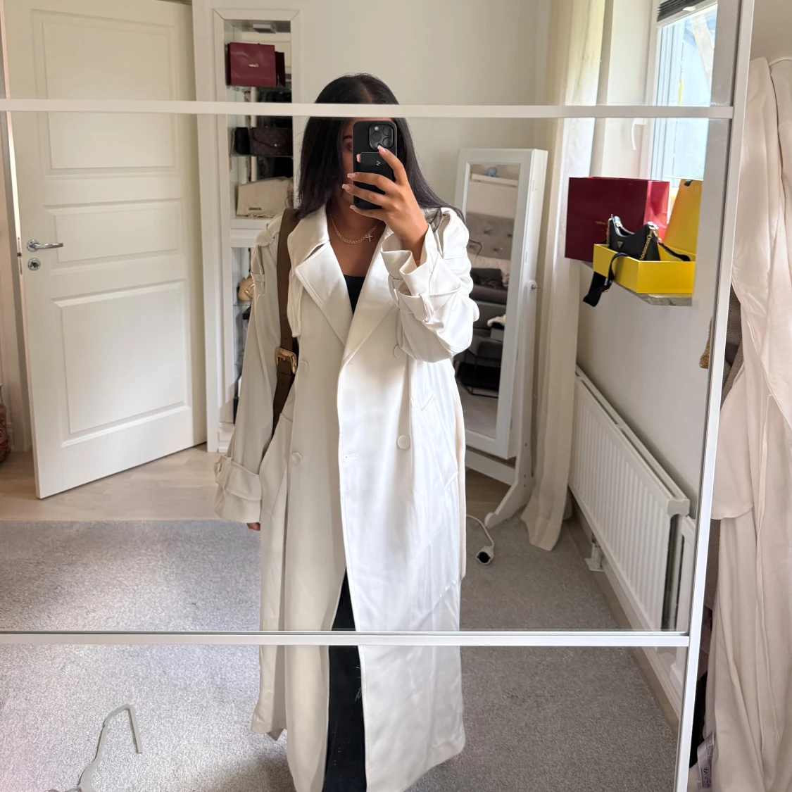 Beige trenchcoat från H&M - 2