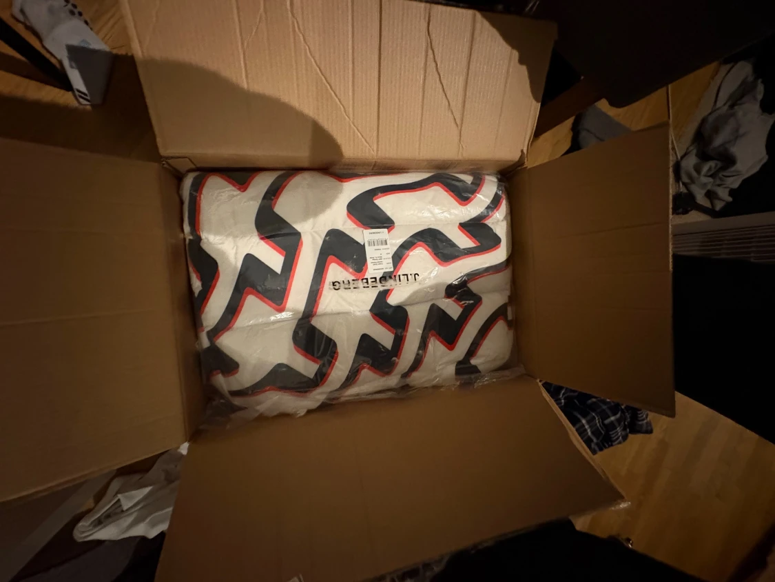 Vit pufferjacka från J.Lindeberg - 5