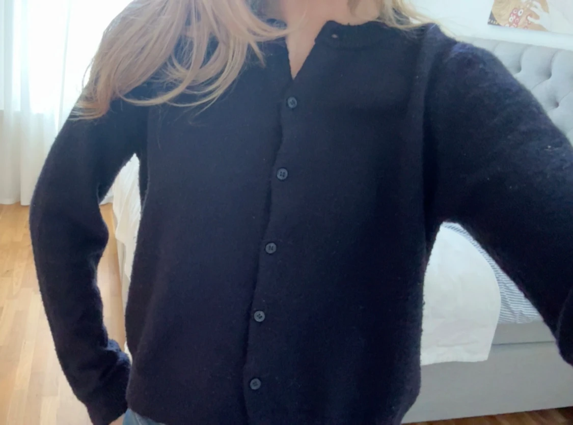 Mörkblå kofta från H&M - 1