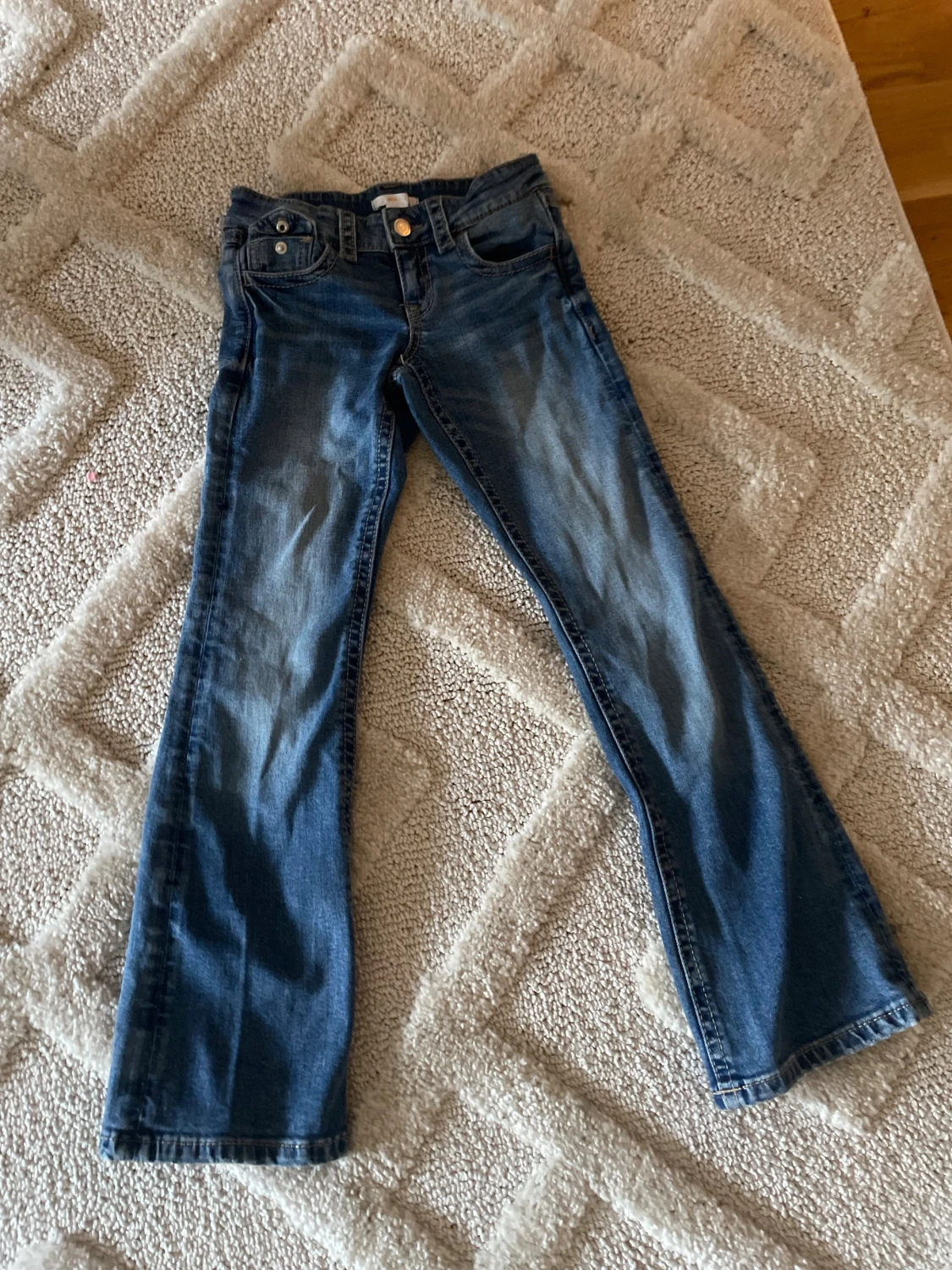 Blå jeans från Gina Tricot, stl 146