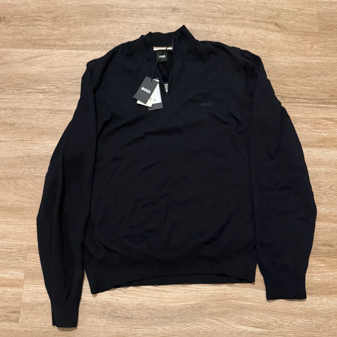 Svart tröja från BOSS