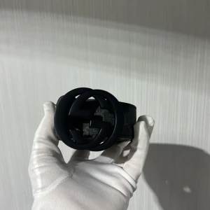  bälte  - Helt ny bälte med dustbag