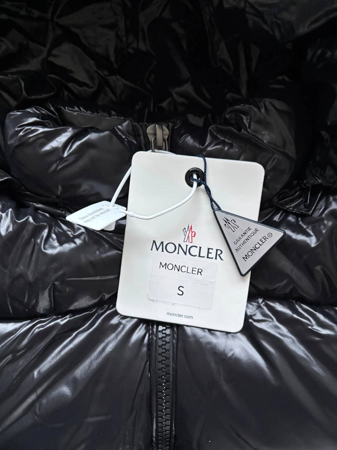 Svart Moncler pufferjacka med huva - 2