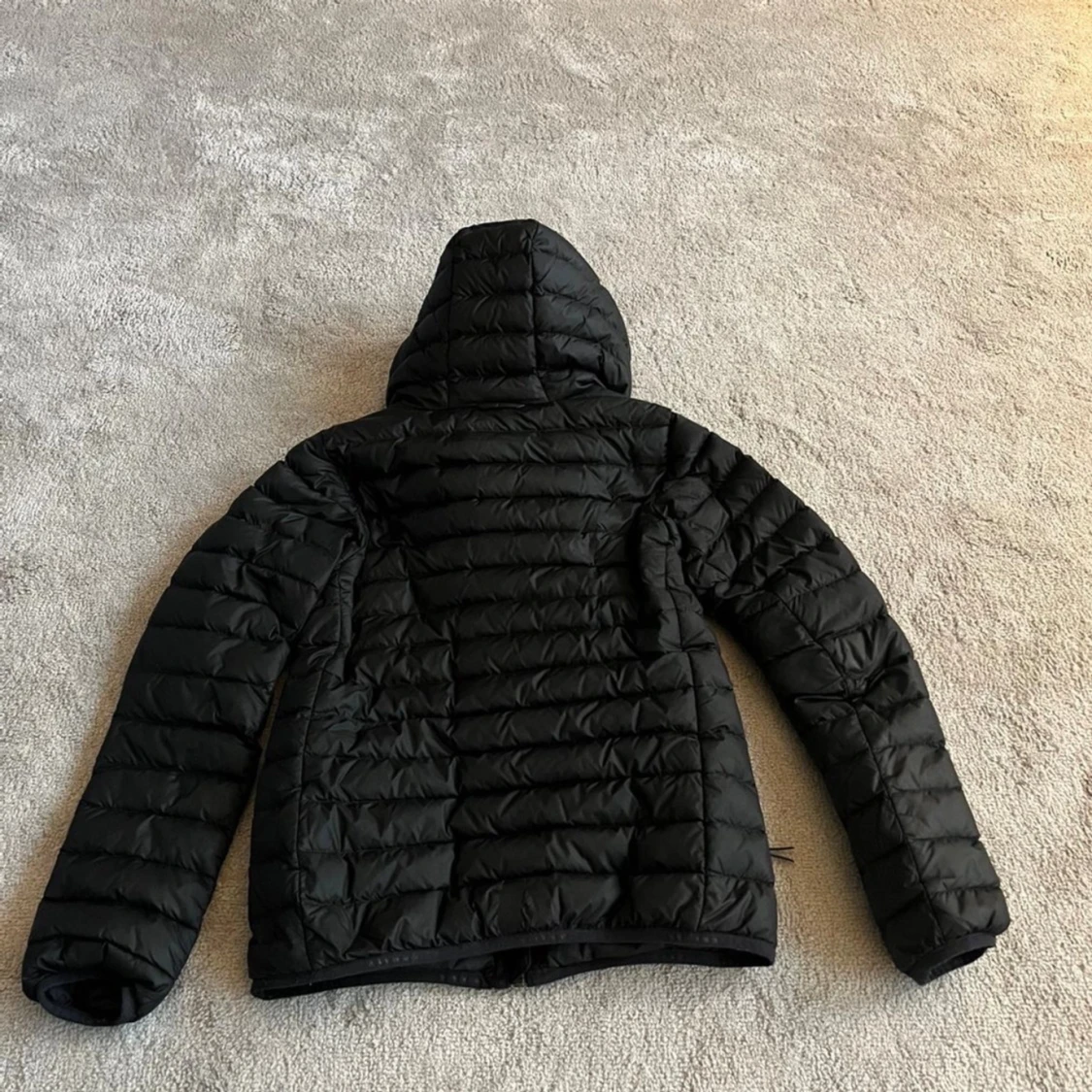 Svart dunjacka Peak Performance XS - 2