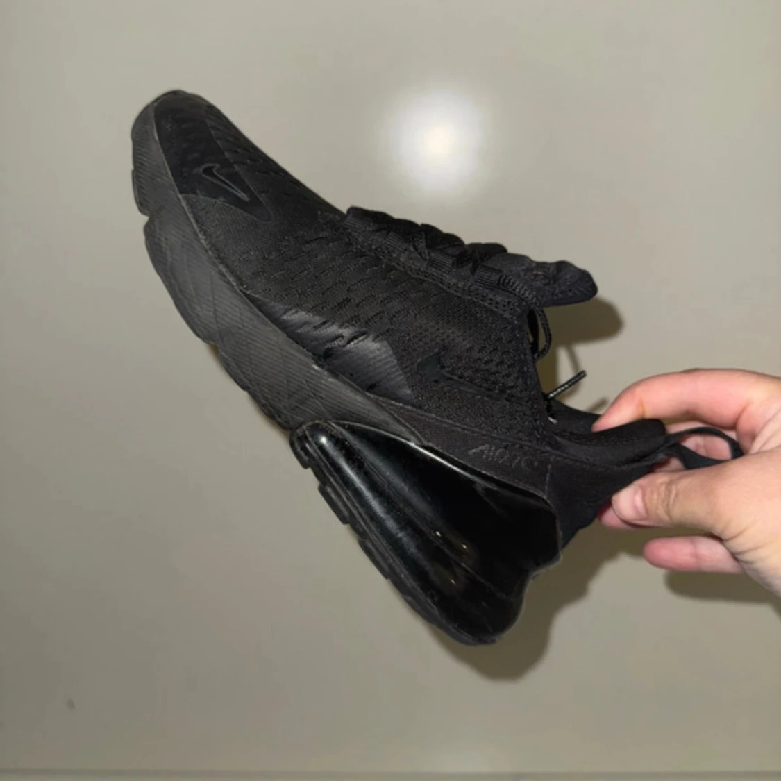 Svarta Nike Air Max 270 sneakers - 2